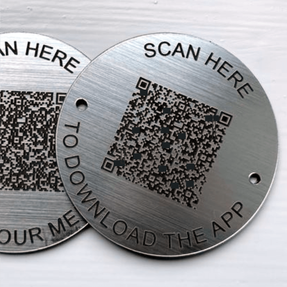 Aluminium Effect Table Disc with QR Code - bhma